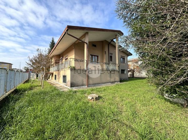 casa indipendente in vendita a Salzano
