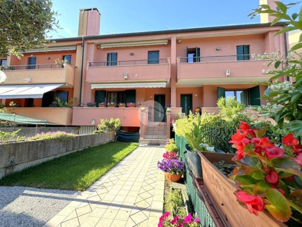 casa indipendente in vendita a Salzano