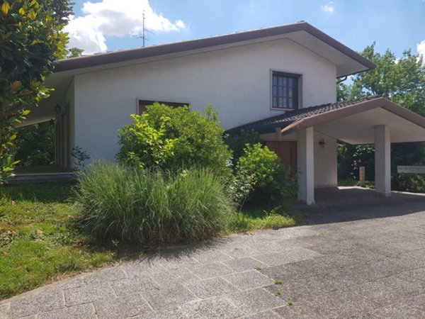 casa indipendente in vendita a Salzano