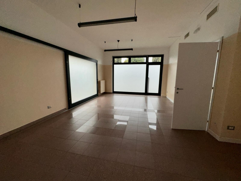 locale di sgombero in vendita a Salzano in zona Robegano