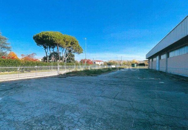 capannone in vendita a Salzano