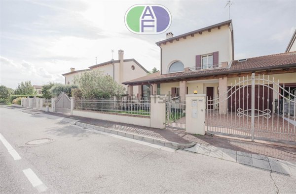 casa indipendente in vendita a Salzano