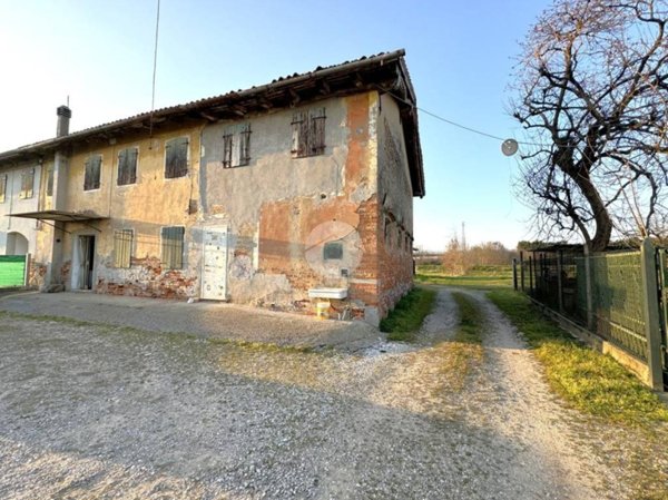 casa indipendente in vendita a Salzano