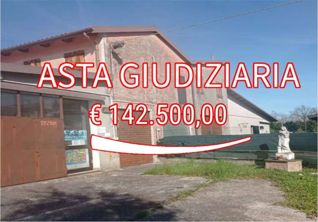 negozio in vendita a Salzano