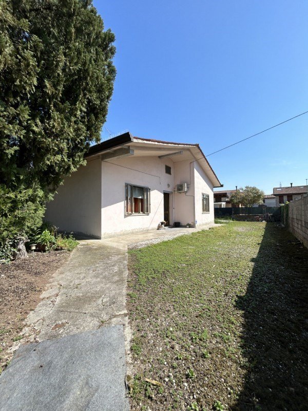 casa indipendente in vendita a Salzano