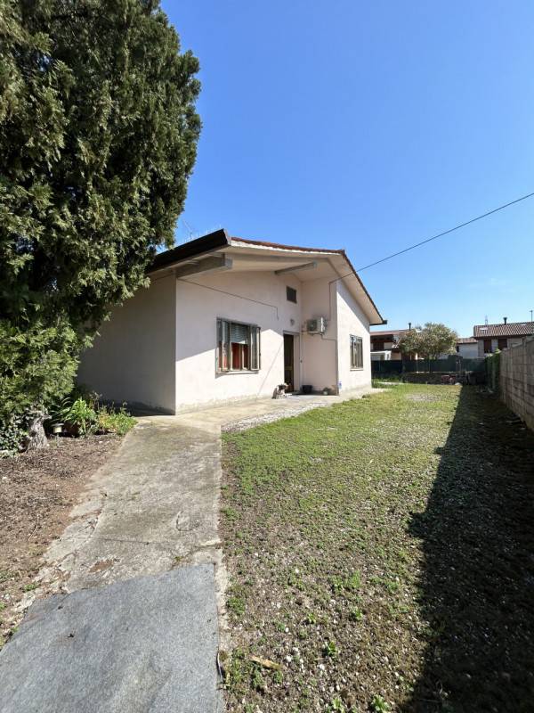 casa indipendente in vendita a Salzano