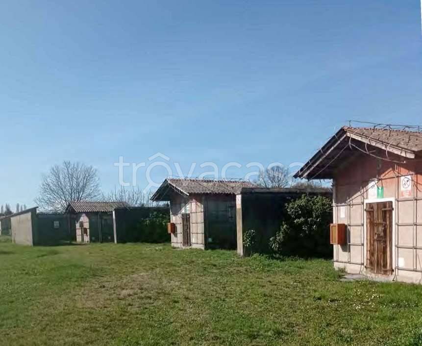 locale commerciale in vendita a Salzano