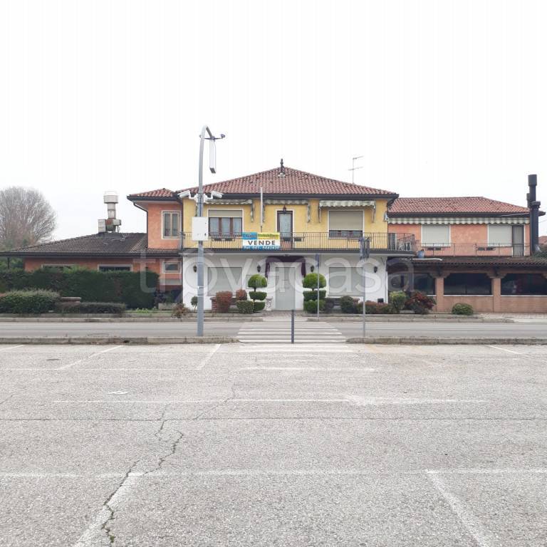 negozio in vendita a Salzano
