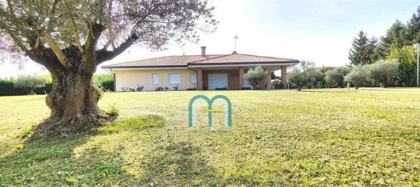 casa indipendente in vendita a Salzano