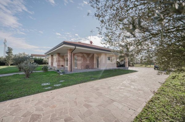 casa indipendente in vendita a Salzano