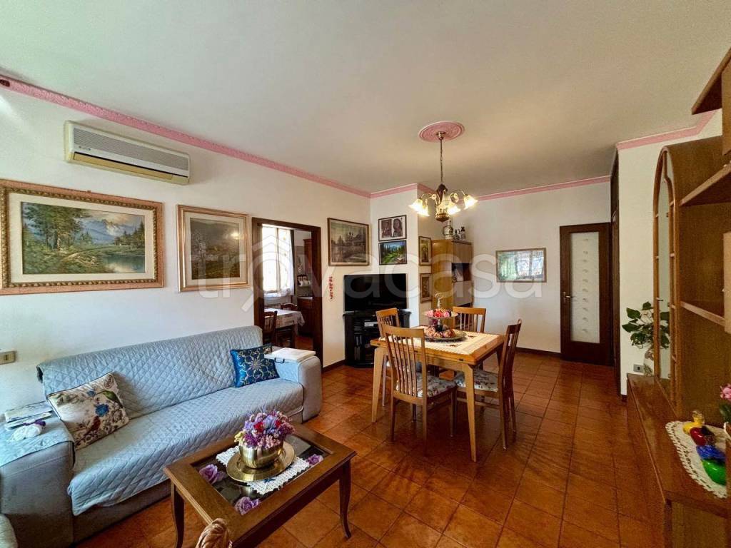 appartamento in vendita a Salzano in zona Robegano