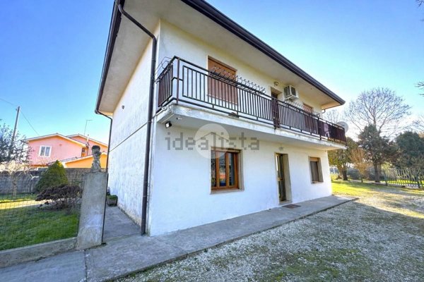 casa indipendente in vendita a Salzano