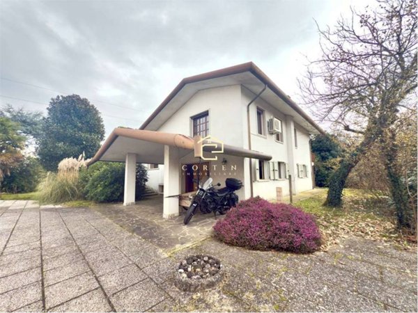 casa indipendente in vendita a Salzano