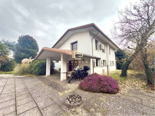 casa indipendente in vendita a Salzano