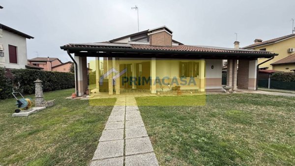casa indipendente in vendita a Salzano