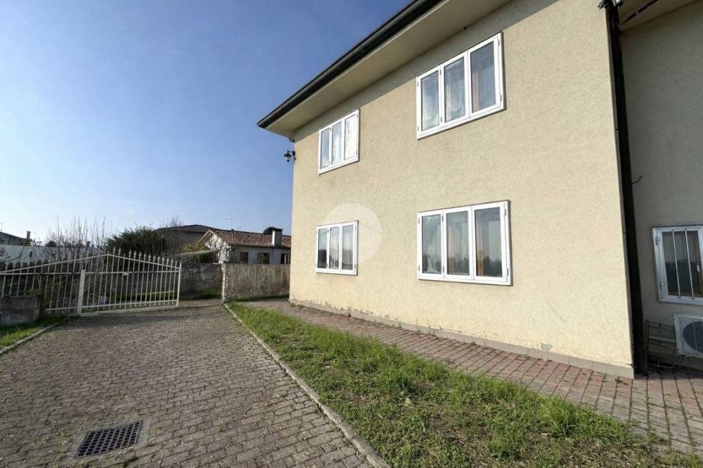 casa indipendente in vendita a Salzano in zona Robegano