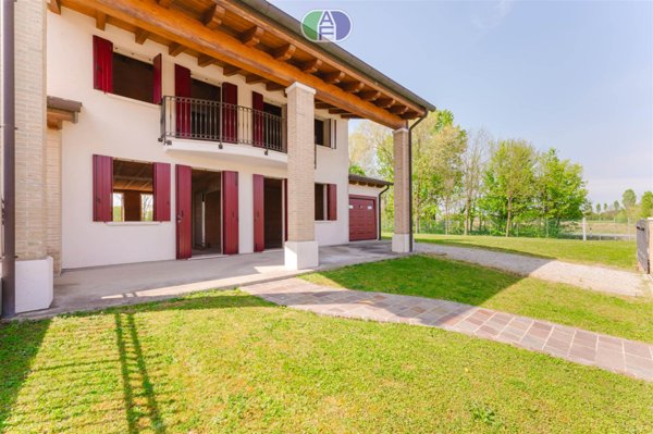 casa indipendente in vendita a Salzano in zona Robegano