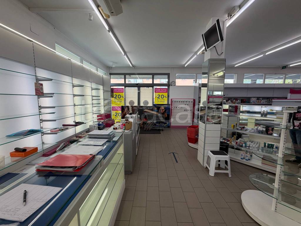 negozio in vendita a Salzano