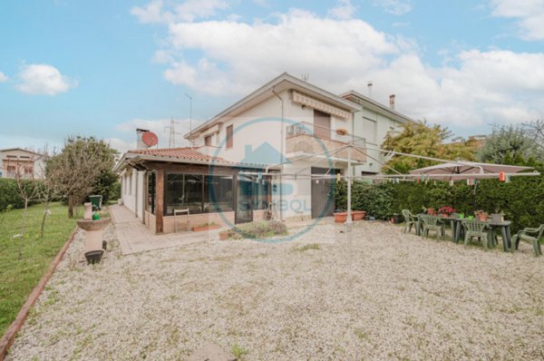 casa indipendente in vendita a Salzano