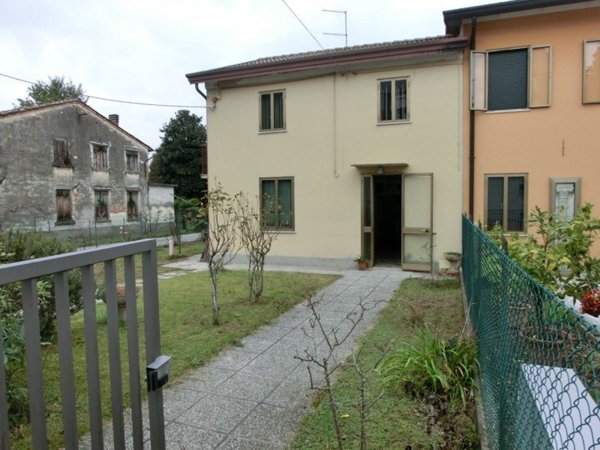 casa indipendente in vendita a Salzano