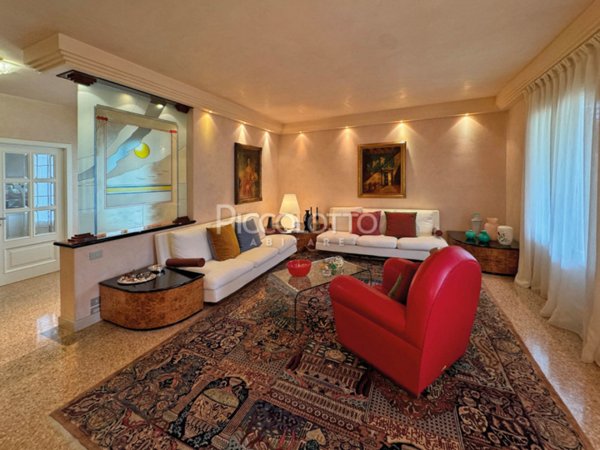 casa indipendente in vendita a Salzano