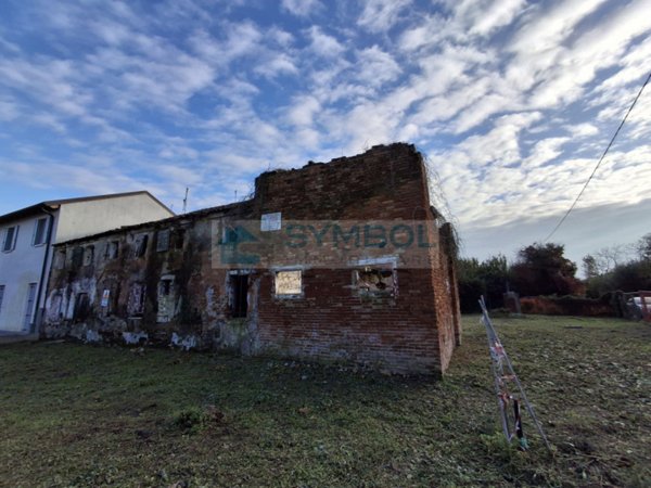 casale in vendita a Salzano in zona Robegano