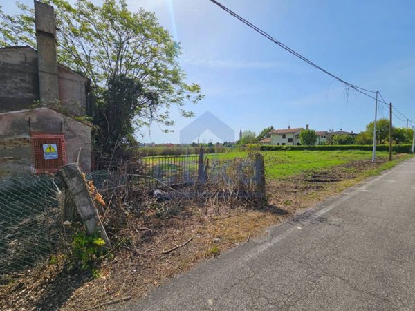 casa indipendente in vendita a San Donà di Piave in zona Passarella