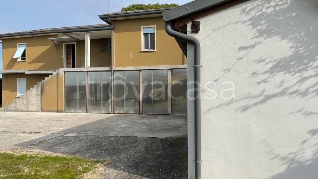 casa indipendente in vendita a San Donà di Piave in zona Passarella