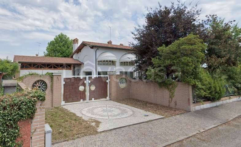 casa indipendente in vendita a San Donà di Piave in zona Passarella