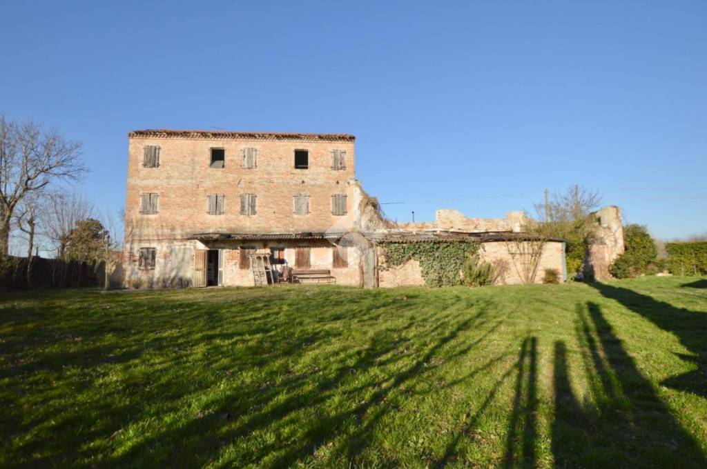 casa indipendente in vendita a San Donà di Piave in zona Passarella