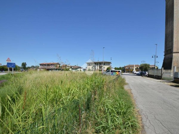 terreno edificabile in vendita a San Donà di Piave in zona Passarella
