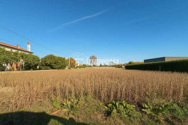 terreno agricolo in vendita a San Donà di Piave in zona Passarella