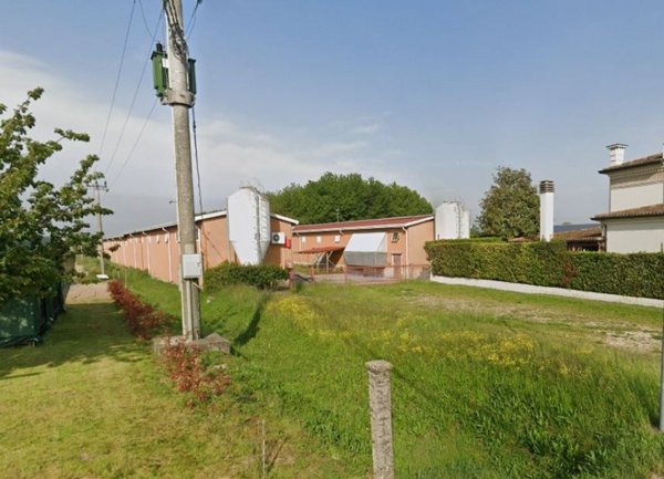 locale commerciale in vendita a San Donà di Piave in zona Chiesanuova