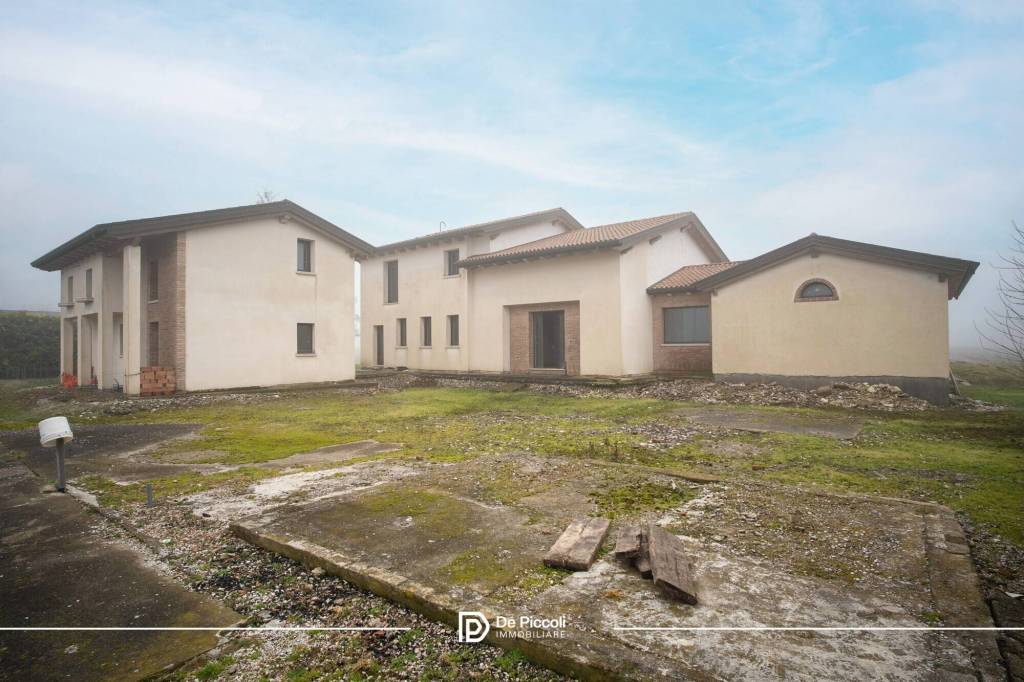 casa indipendente in vendita a San Donà di Piave in zona Fossà