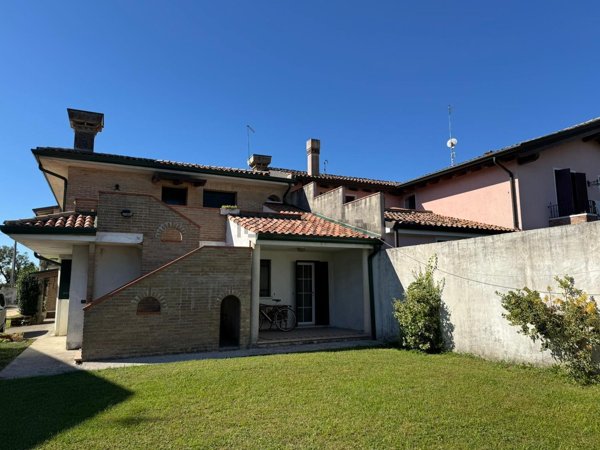 casa indipendente in vendita a San Donà di Piave in zona Tessere