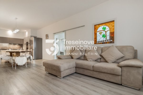 casa indipendente in vendita a San Donà di Piave in zona Passarella