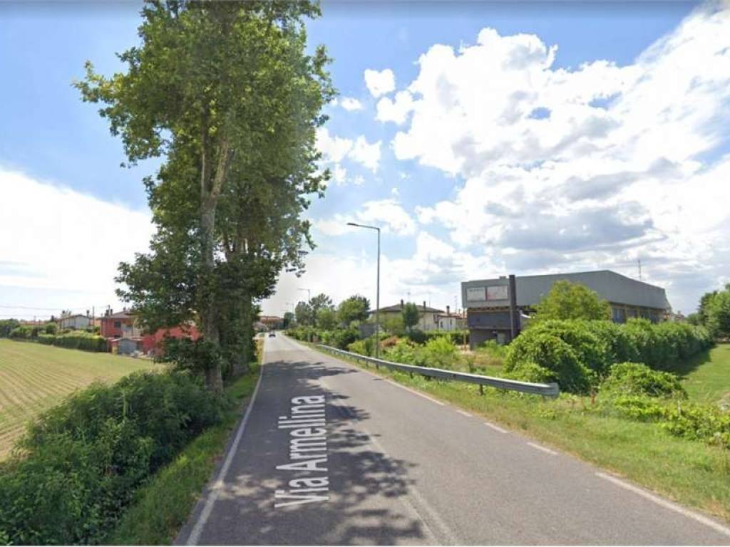 locale commerciale in vendita a San Donà di Piave in zona Passarella