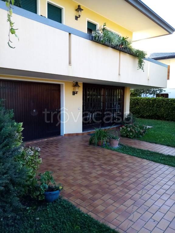 casa indipendente in vendita a San Donà di Piave in zona Brusade