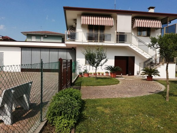 casa indipendente in vendita a San Donà di Piave