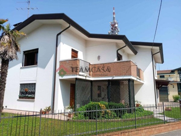 casa indipendente in vendita a San Donà di Piave in zona Carbonera