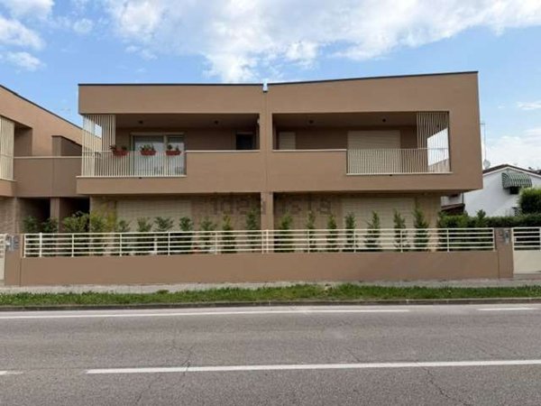 casa indipendente in vendita a San Donà di Piave in zona Brusade