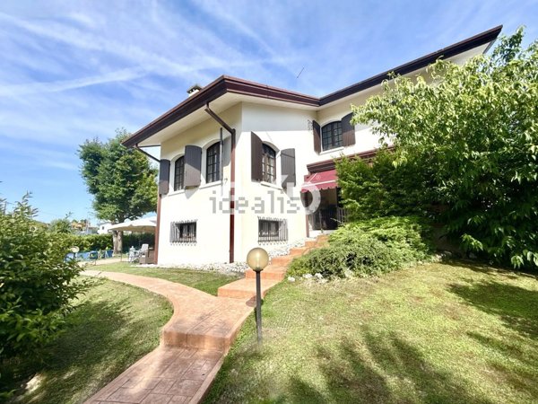 casa indipendente in vendita a San Donà di Piave in zona Ereditari