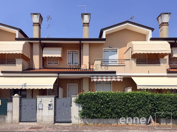 casa indipendente in vendita a San Donà di Piave in zona Passarella