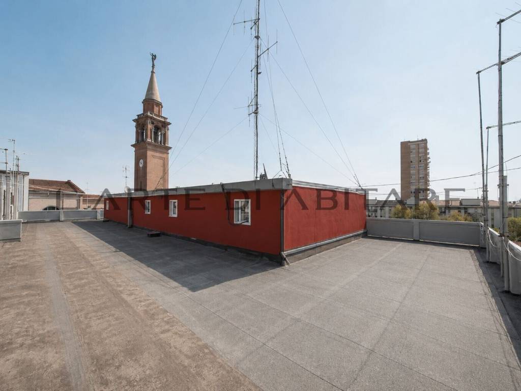negozio in vendita a San Donà di Piave in zona Fiorentina