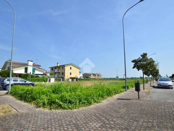 terreno agricolo in vendita a San Donà di Piave in zona Isiata
