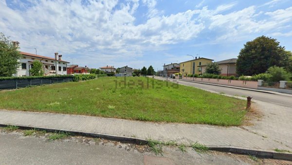 casa indipendente in vendita a San Donà di Piave in zona Passarella
