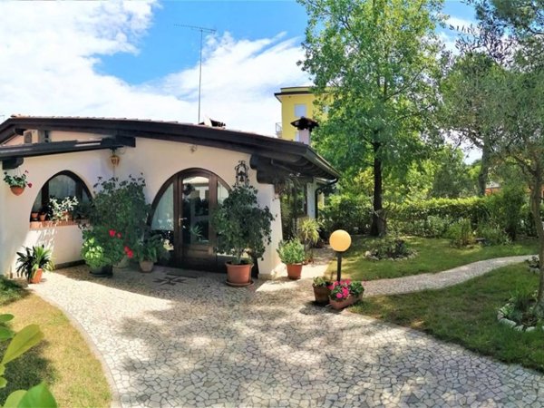 casa indipendente in vendita a San Michele al Tagliamento in zona Bibione