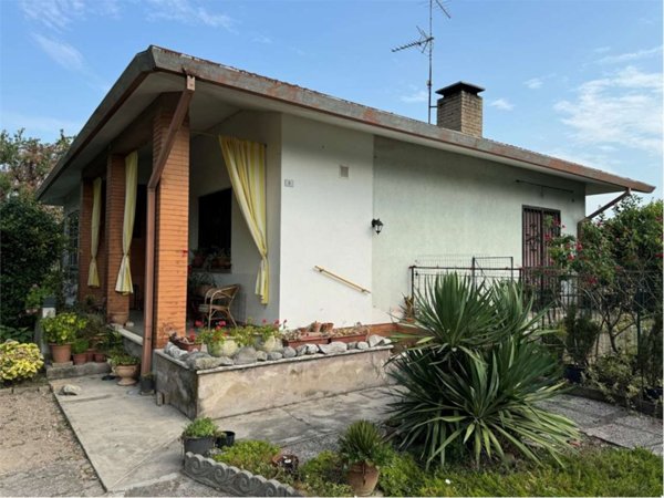 casa indipendente a San Michele al Tagliamento in zona San Giorgio al Tagliamento