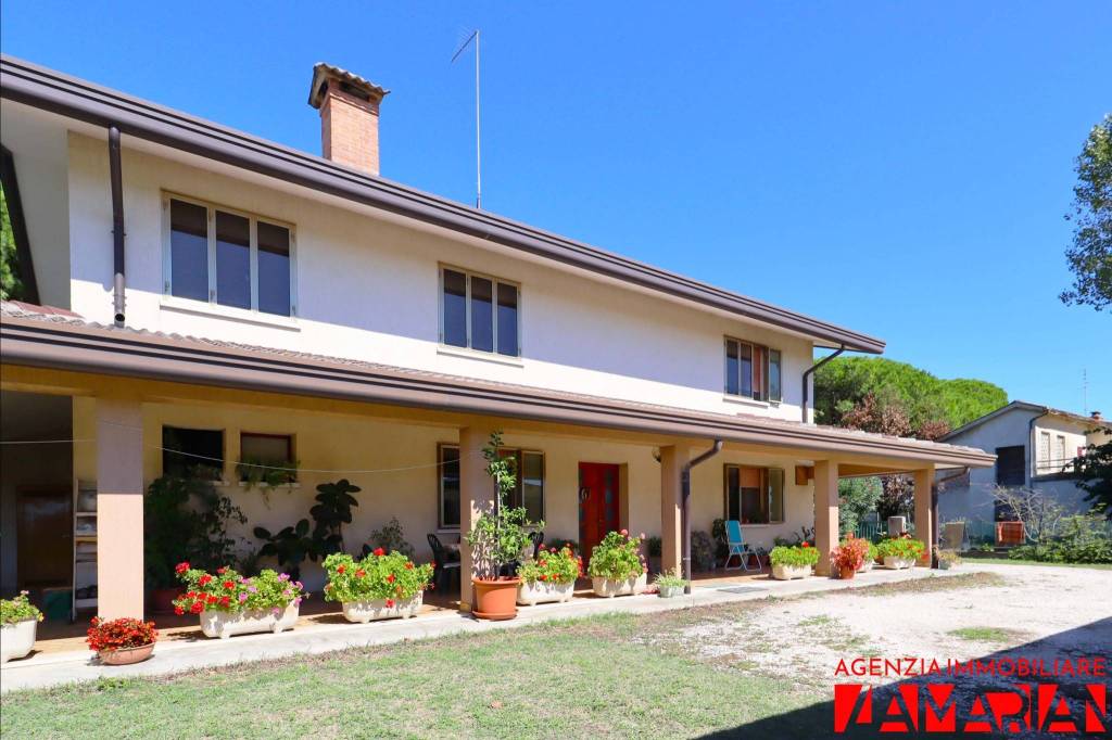 casa indipendente in vendita a San Michele al Tagliamento in zona Bibione
