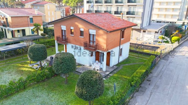 casa indipendente in vendita a San Michele al Tagliamento in zona Bibione